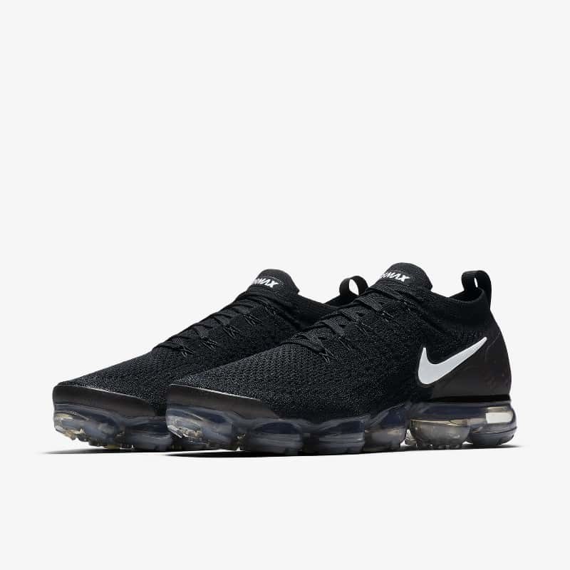 Black and white vapormax flyknit 2 online